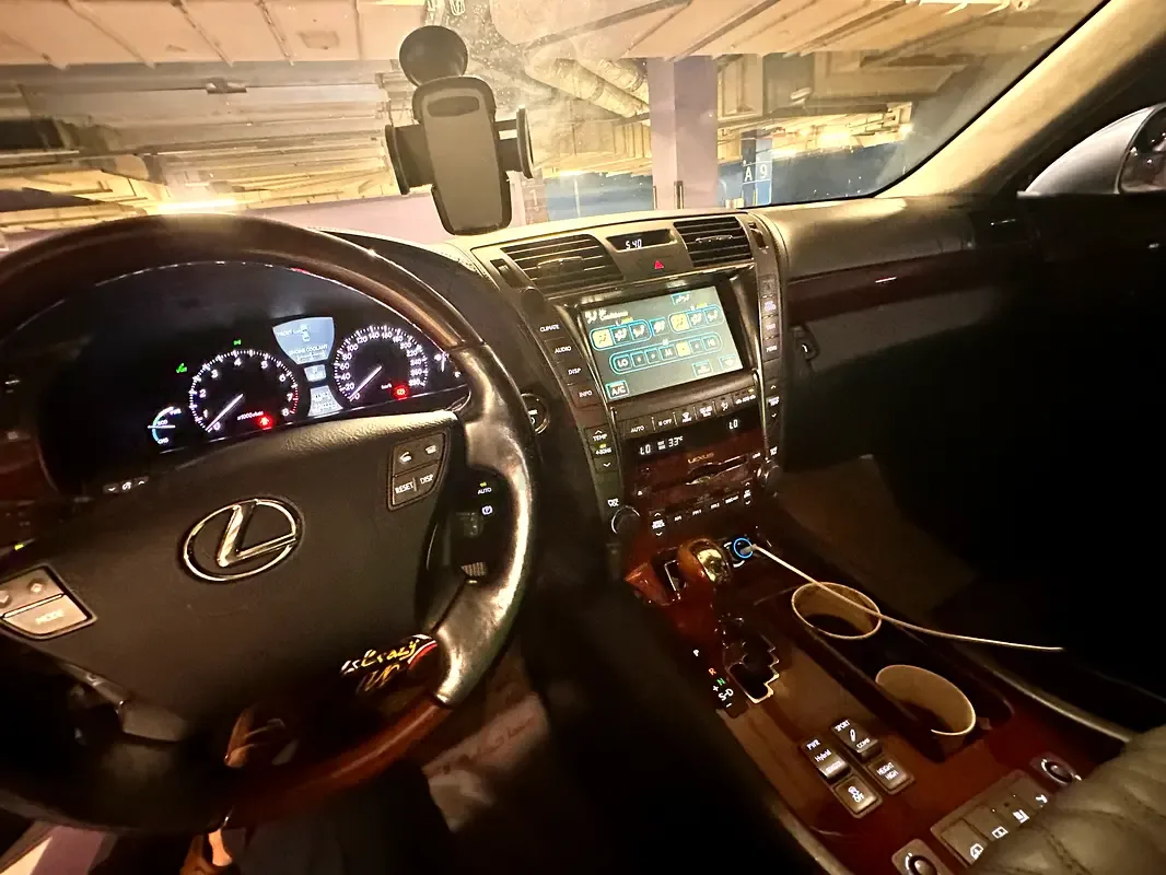 Lexus LS 600h CVT AWD (394 hp) - 5