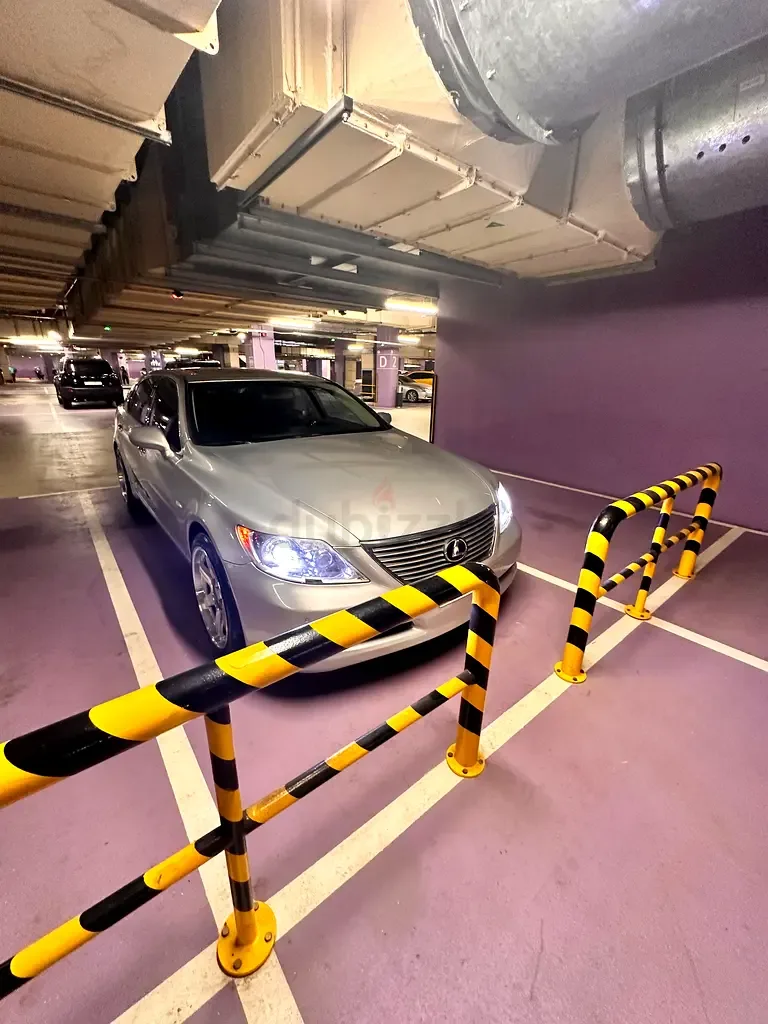 Lexus LS 600h CVT AWD (394 hp) - 14