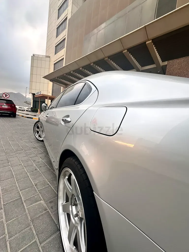 Lexus LS 600h CVT AWD (394 hp) - 17