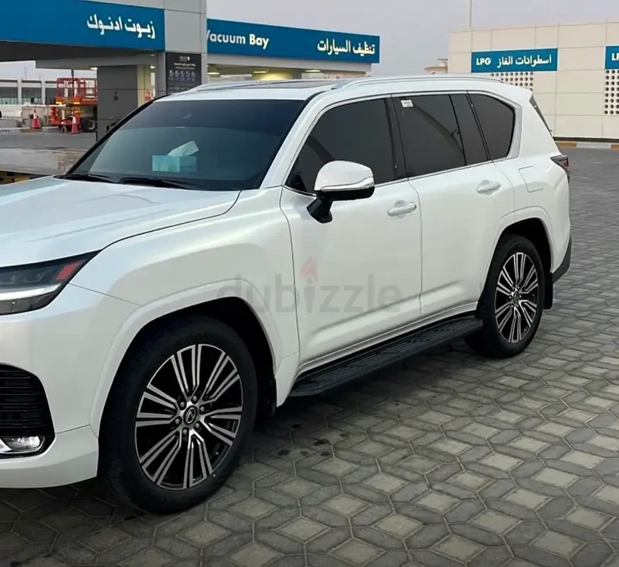 Lexus LX 3.5 AT 4WD (415 hp)