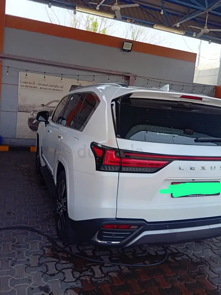 Lexus LX 3.5 AT 4WD (415 hp)