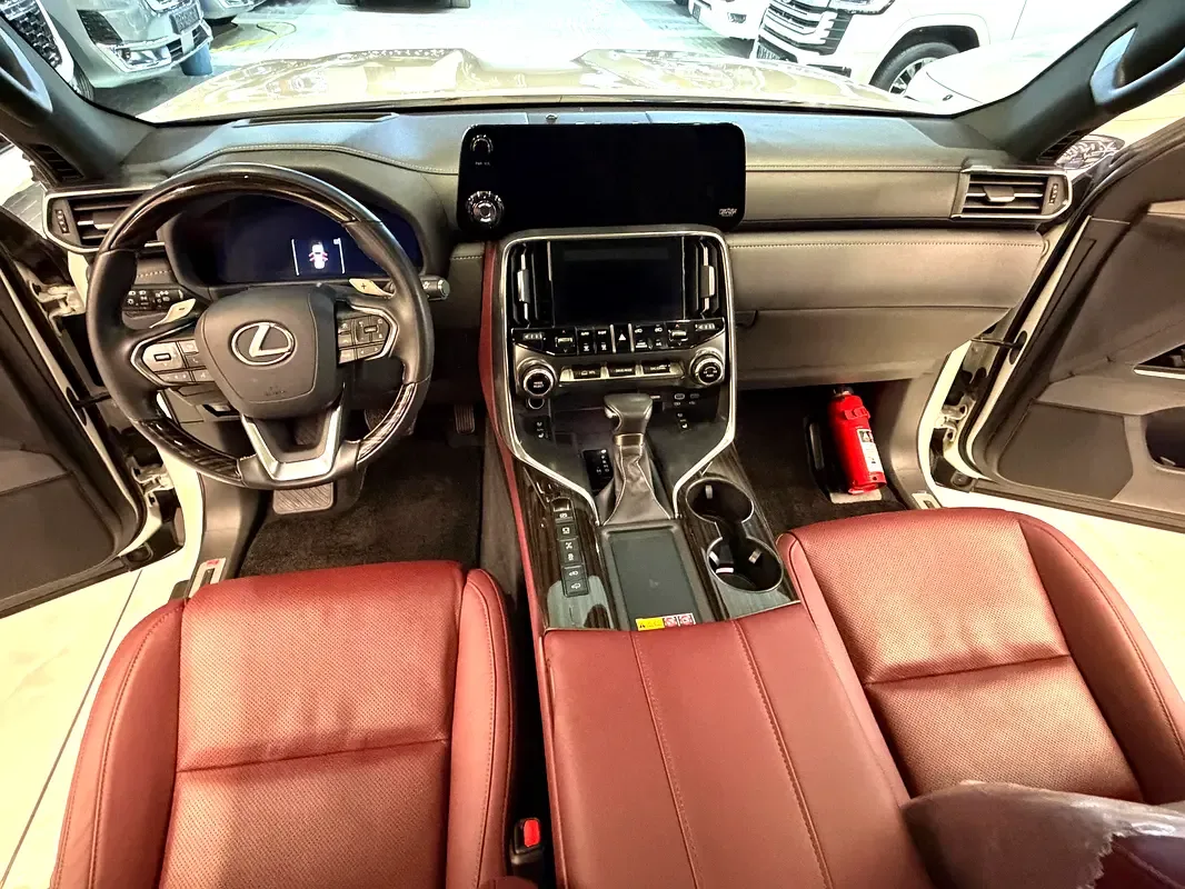 Lexus LX 3.5 AT 4WD (415 حصان) - 13