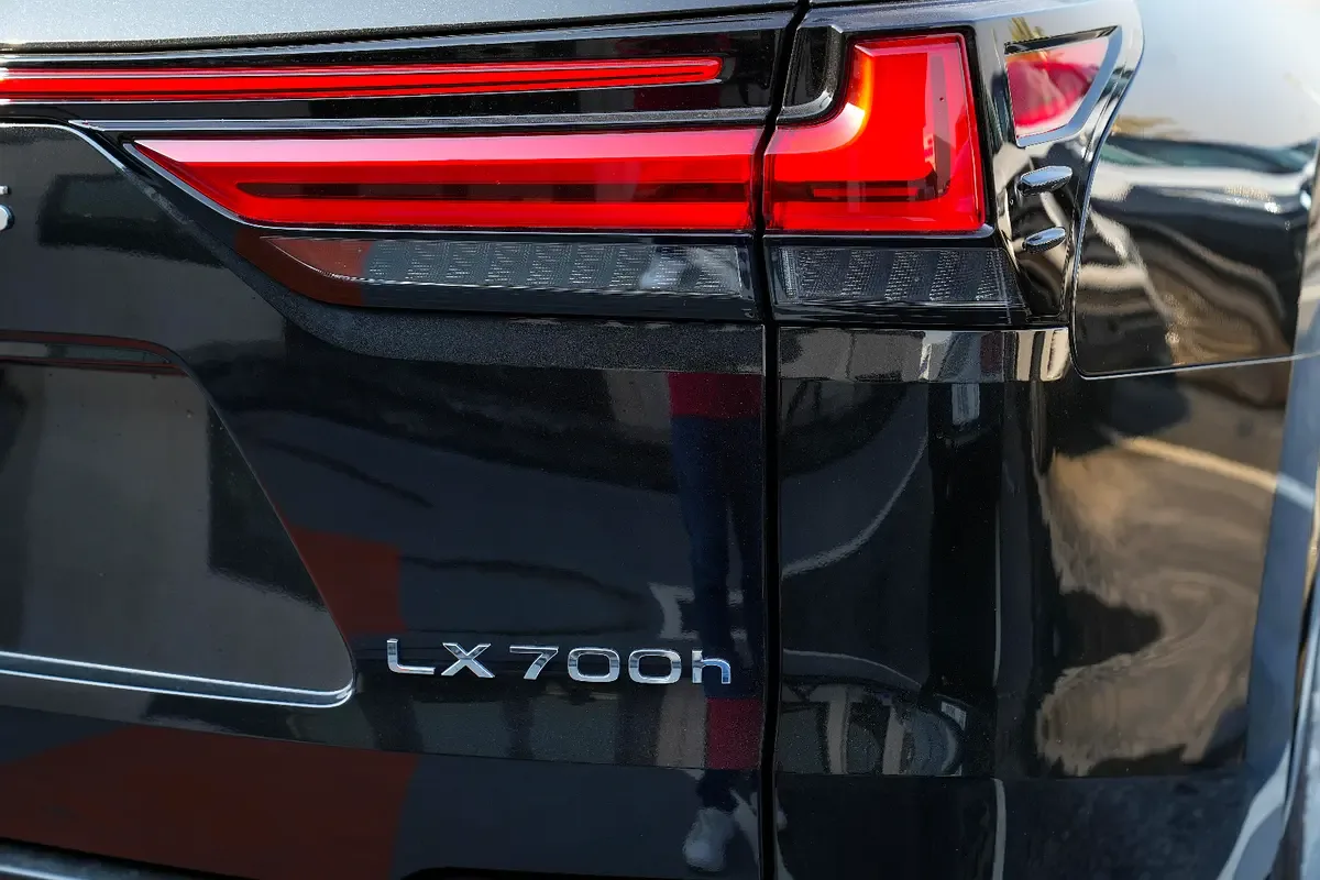 Lexus LX 3.5 AT 4WD (457 حصان) - 18