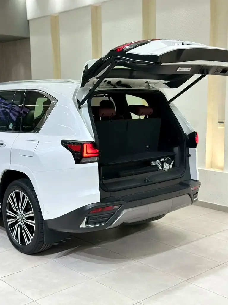 Lexus LX 3.5 AT 4WD (457 hp) - 9