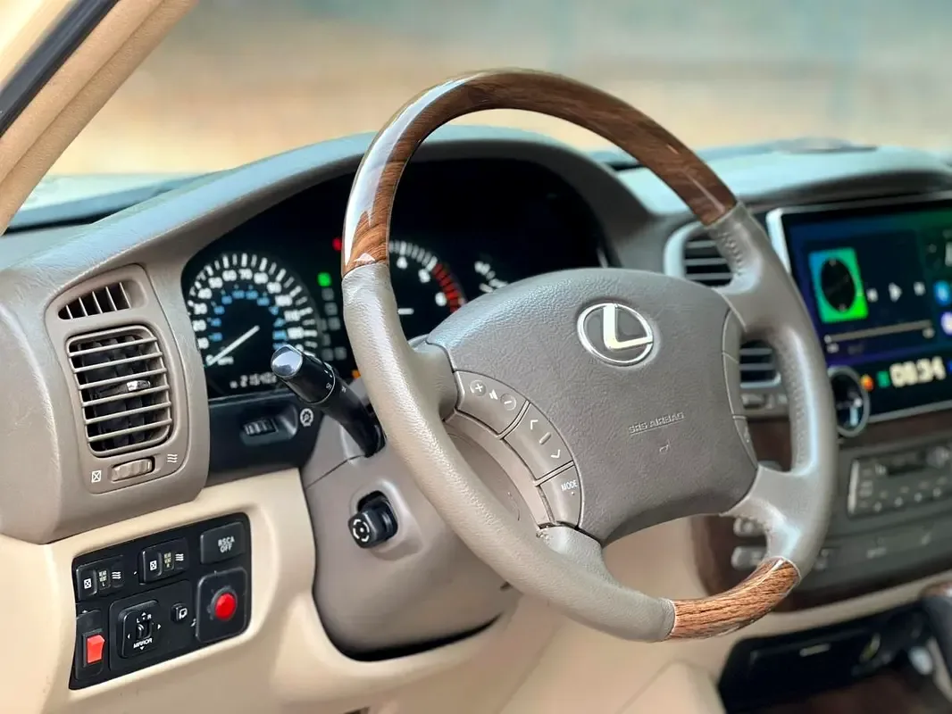 Lexus LX 470 AT (238 حصان) - 10