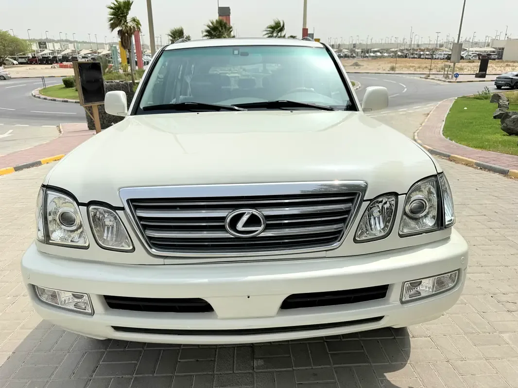 Lexus LX 470 AT (238 hp)