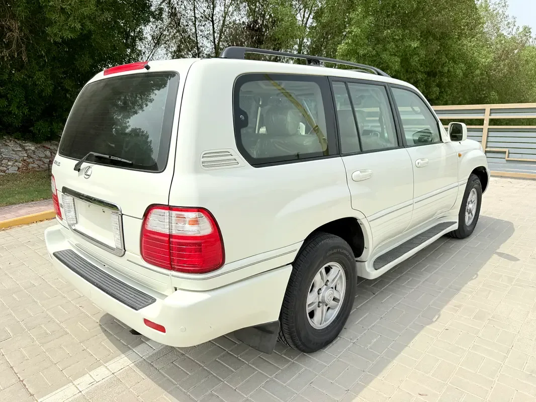 Lexus LX 470 AT (238 حصان) - 4