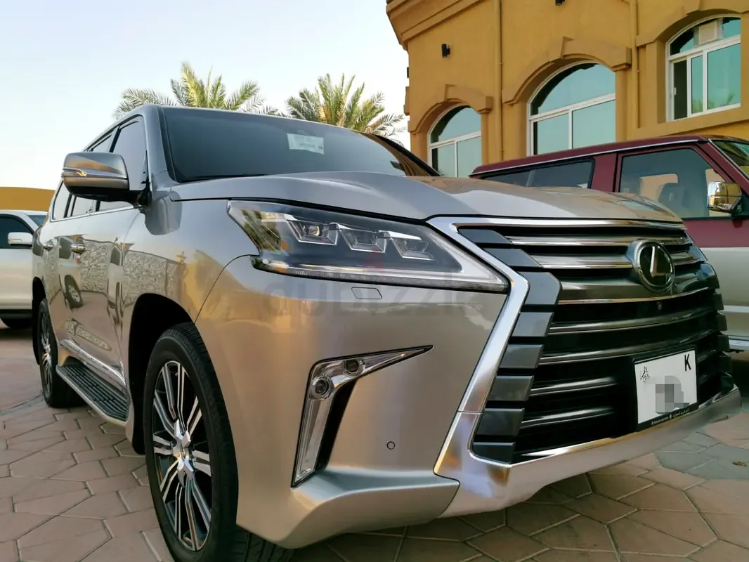 Lexus LX 570 AT (367 hp)