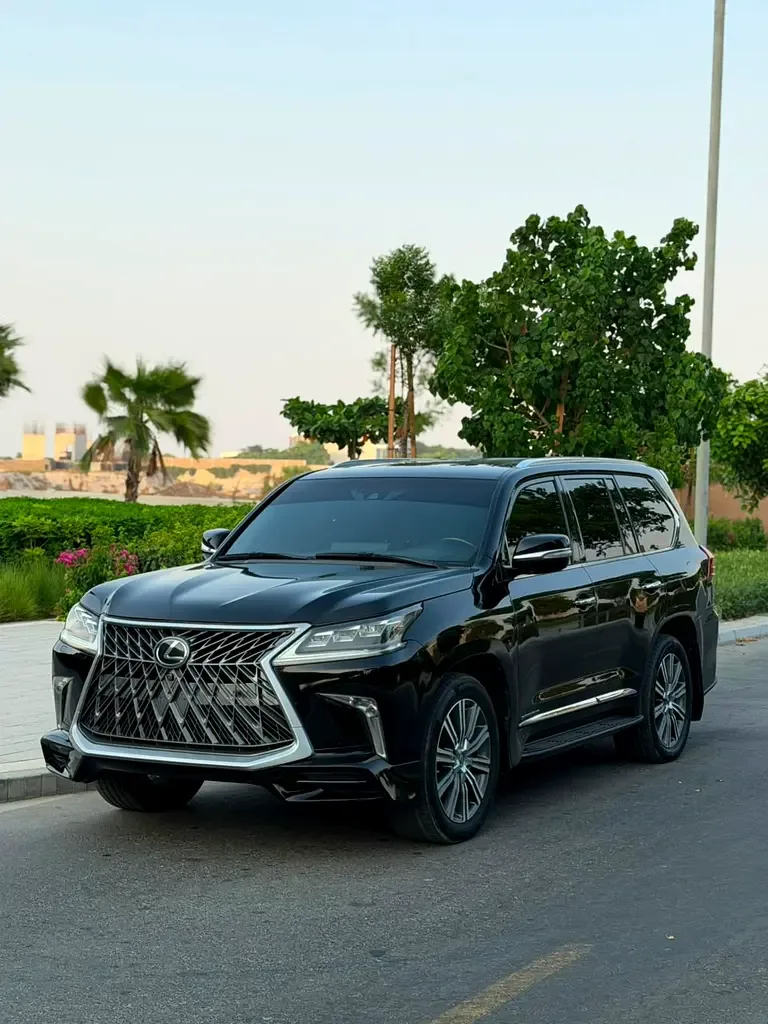 Lexus LX 570 AT (367 hp)