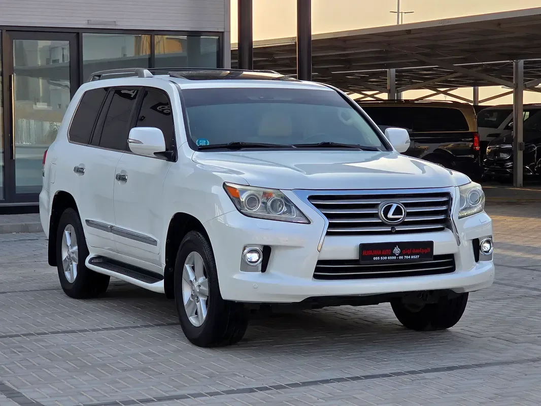 Lexus LX 570 AT (367 hp)