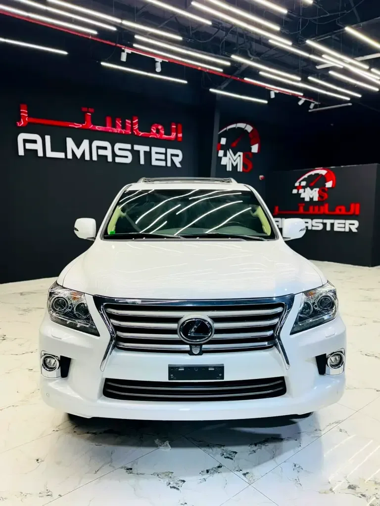 Lexus LX 570 AT (367 hp)