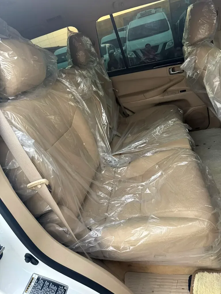 Lexus LX 570 AT (367 hp) - 16