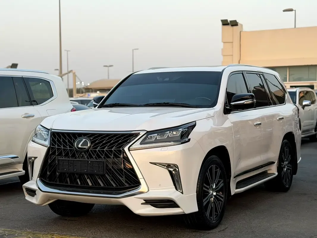 Lexus LX 570 AT (367 حصان) - 3
