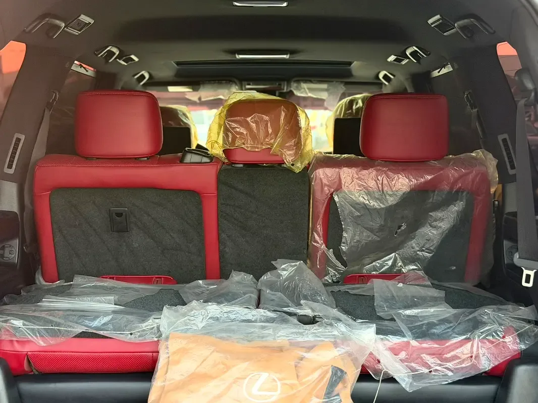 Lexus LX 570 AT (367 حصان) - 13