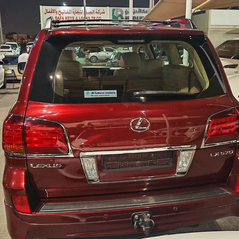 Lexus LX 570 AT (367 hp) - 16