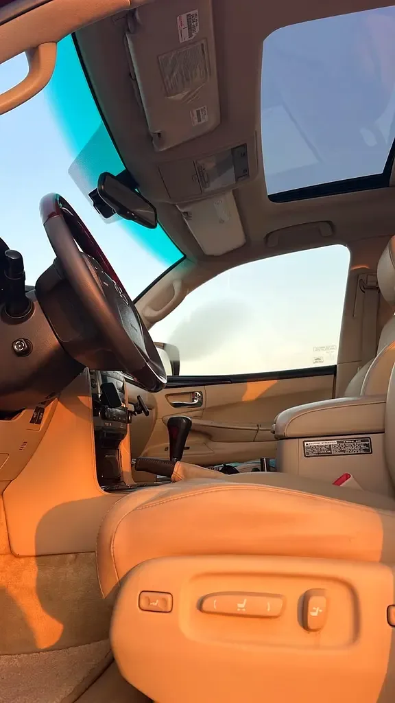 Lexus LX 570 AT (367 hp) - 13
