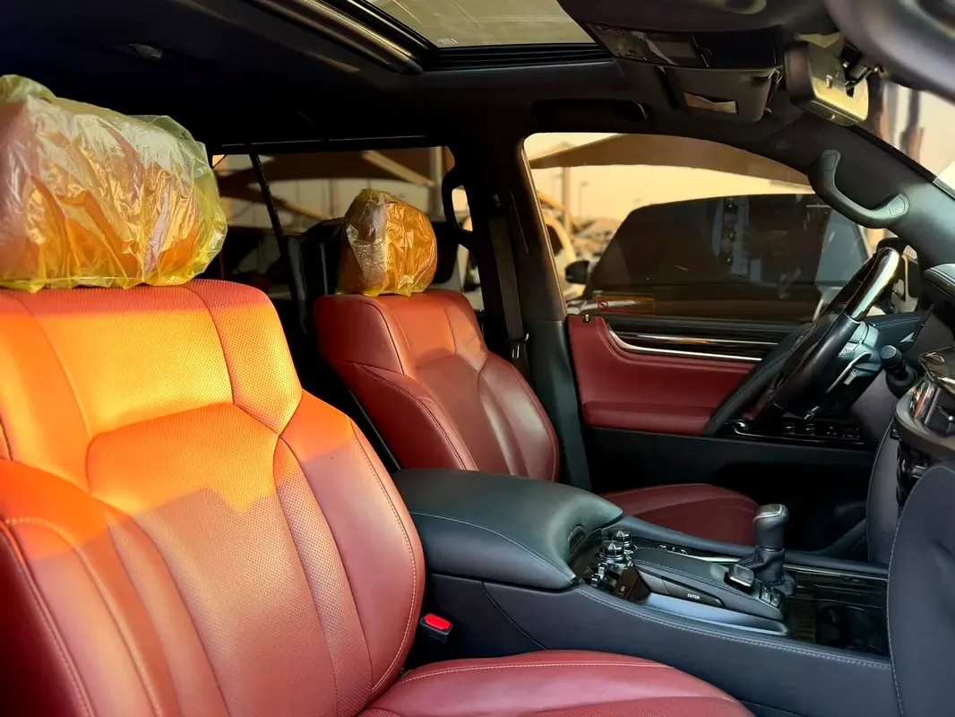 Lexus LX 570 AT (367 hp) - 9