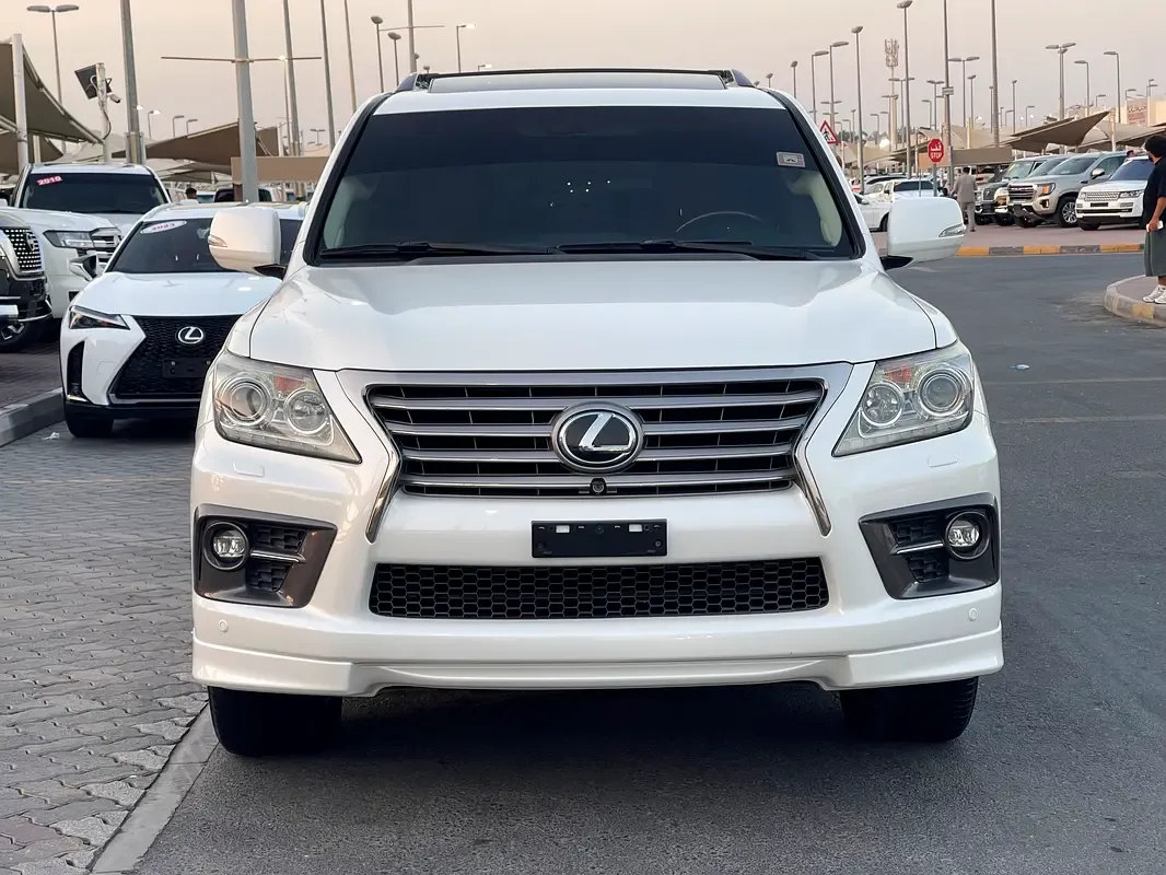 Lexus LX 570 AT (367 hp)