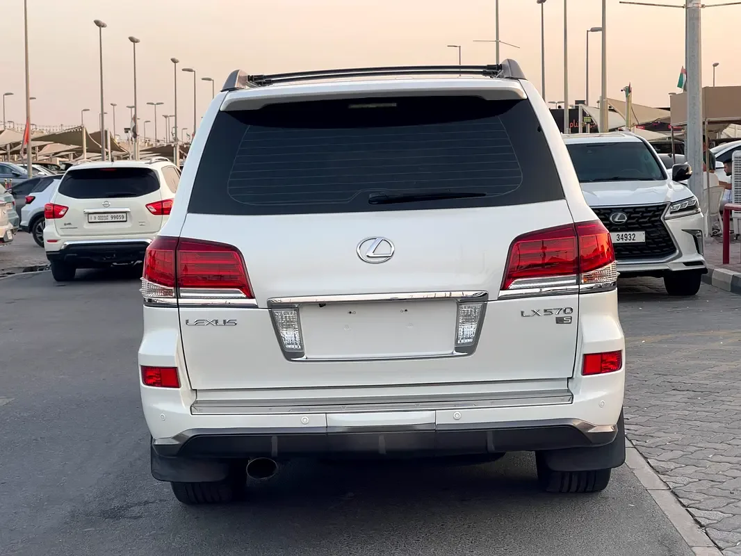 Lexus LX 570 AT (367 hp) - 5