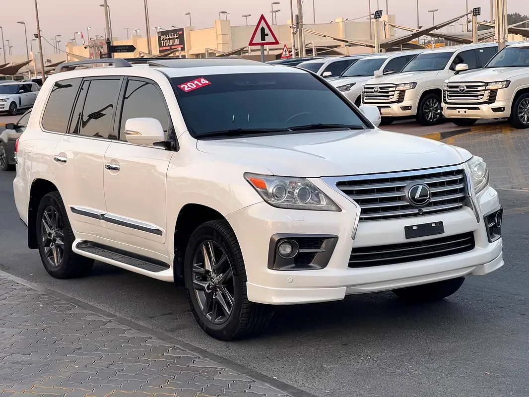Lexus LX 570 AT (367 hp) - 8