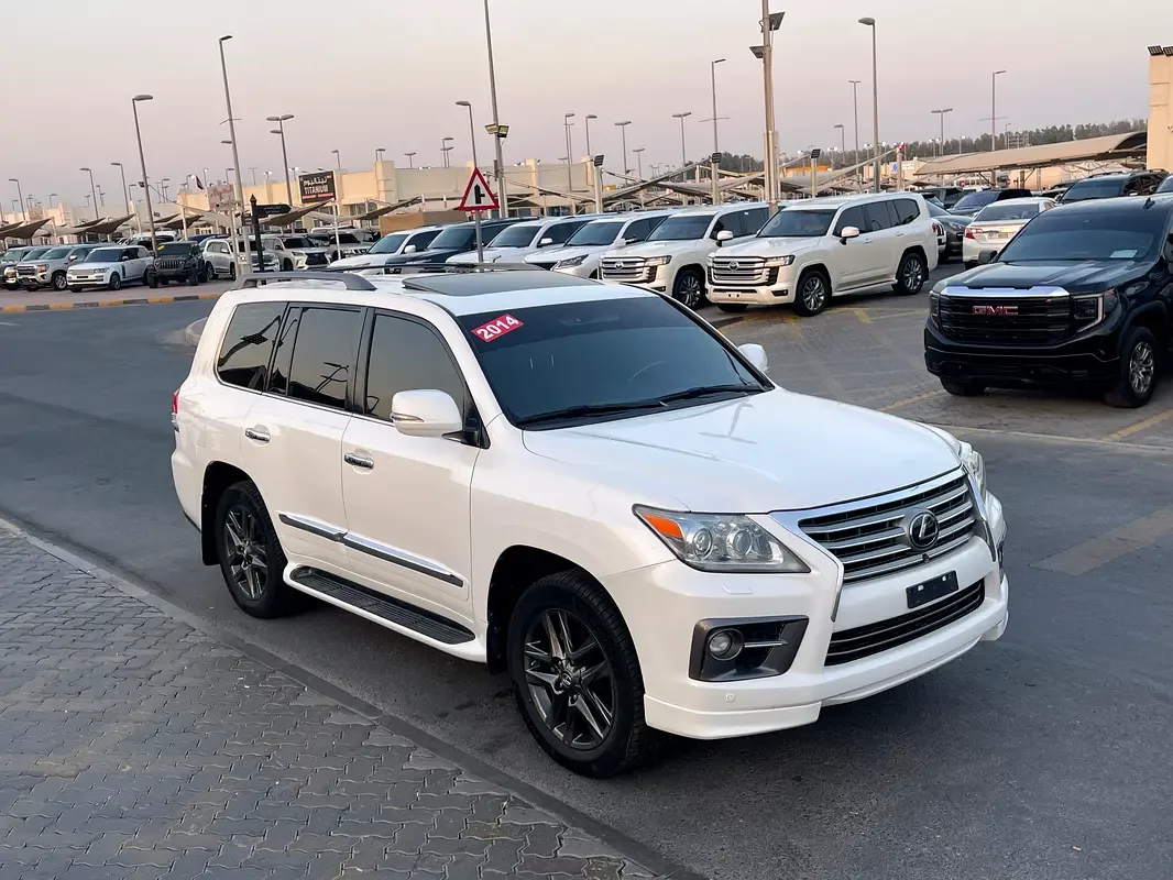 Lexus LX 570 AT (367 hp) - 9