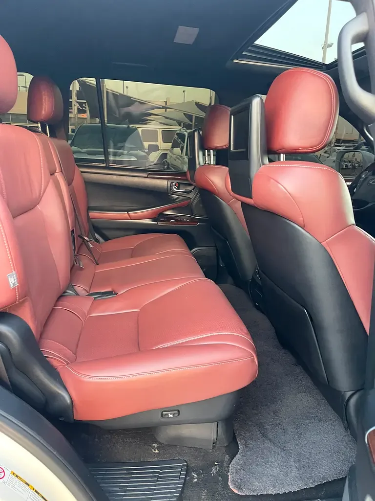 Lexus LX 570 AT (367 hp) - 15