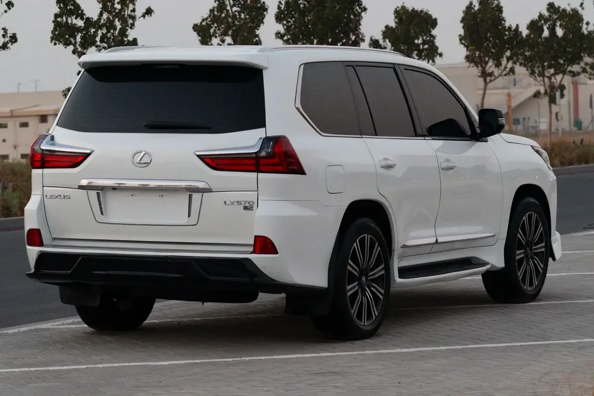 Lexus LX 570 AT (367 حصان) - 4