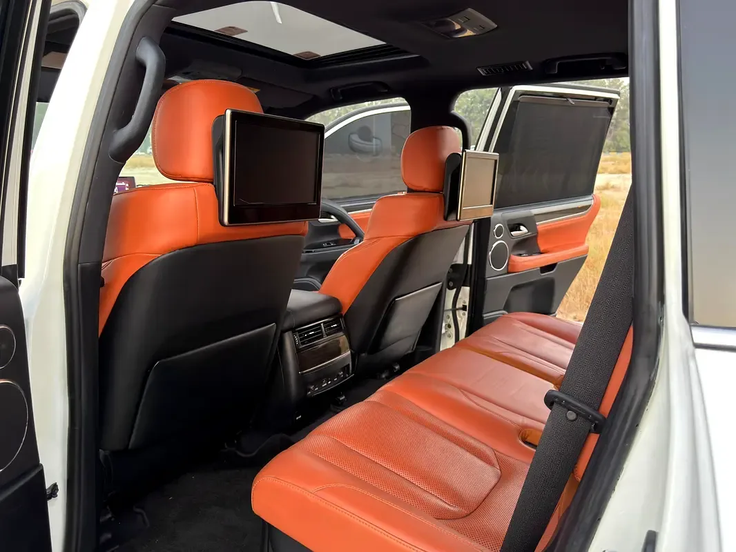 Lexus LX 570 AT (367 حصان) - 8