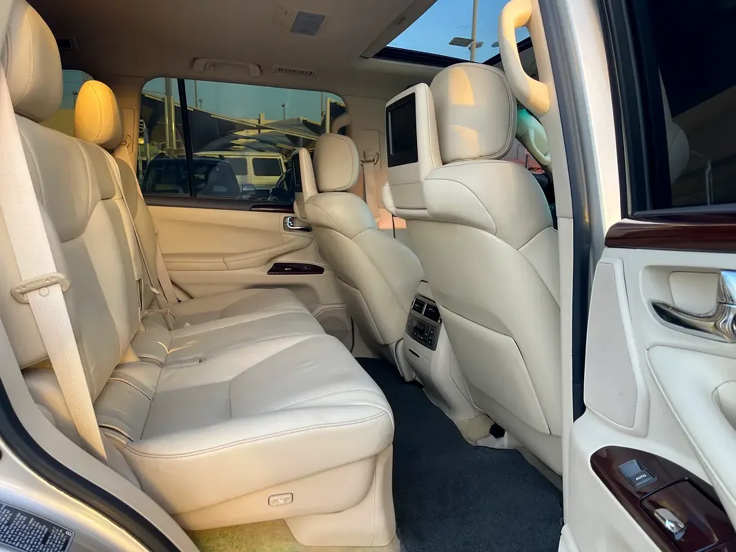 Lexus LX 570 AT (367 حصان) - 14