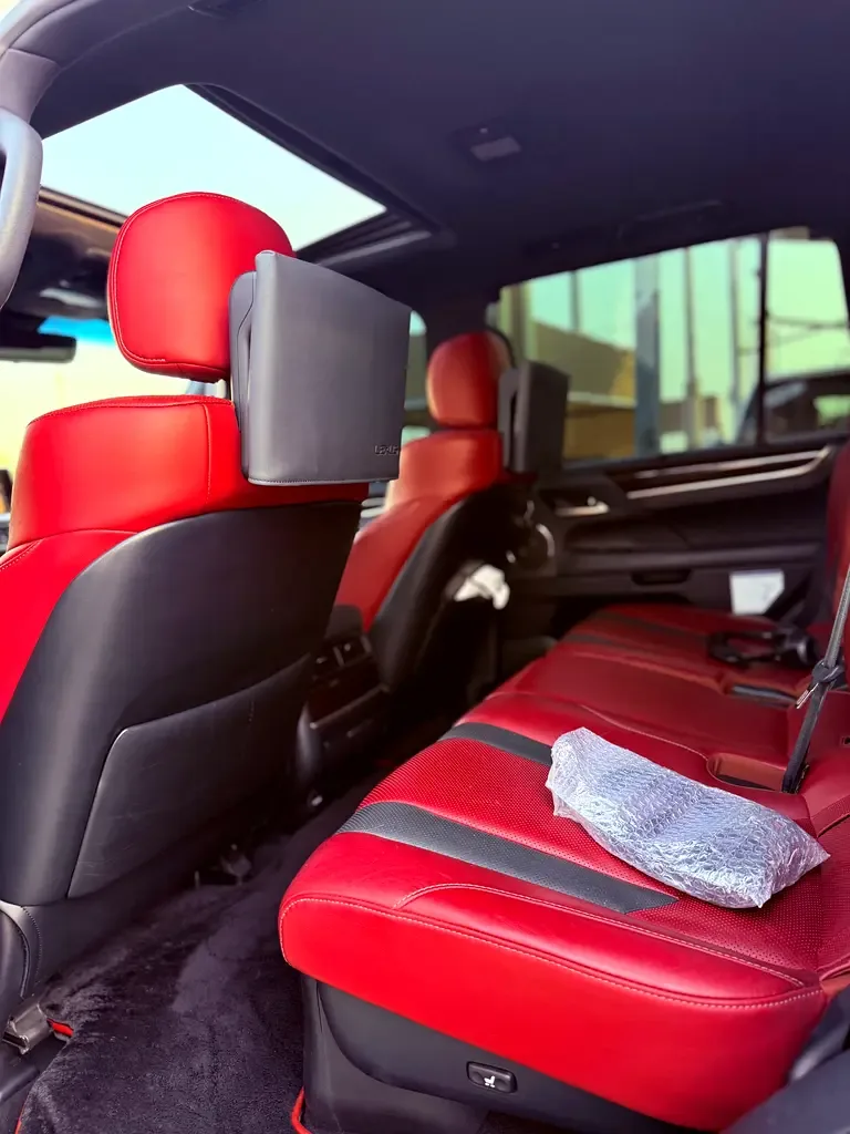 Lexus LX 570 AT (367 hp) - 16
