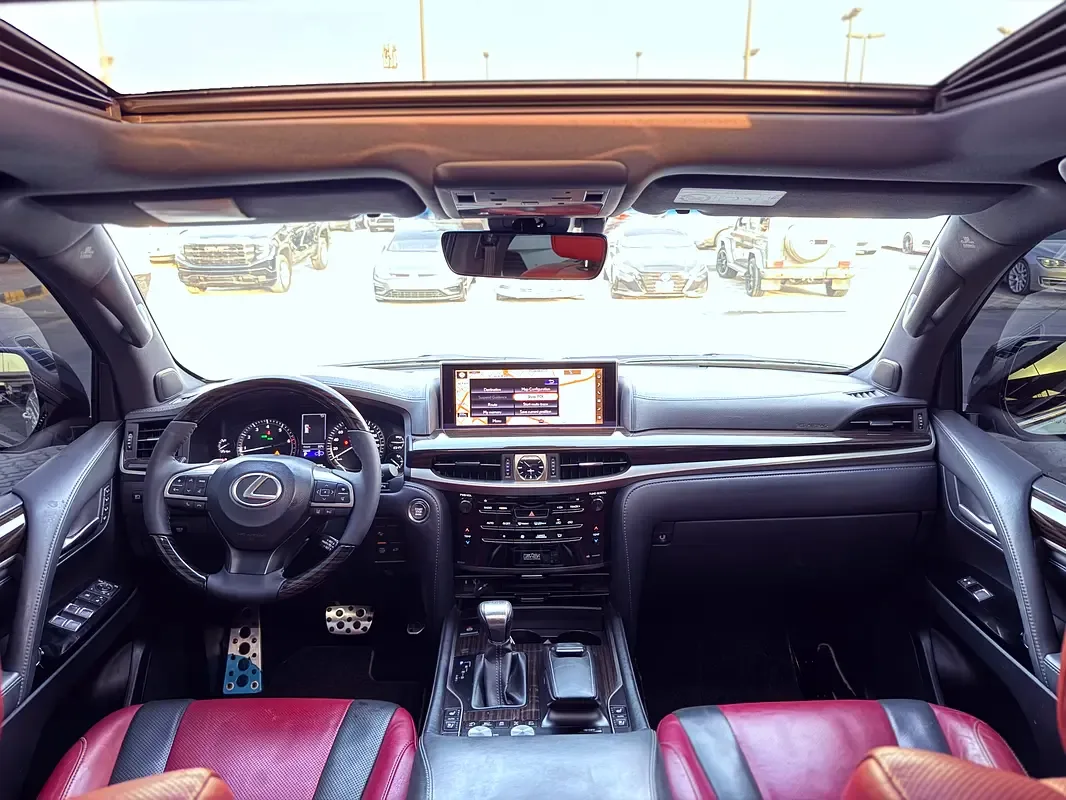 Lexus LX 570 AT (367 hp) - 18