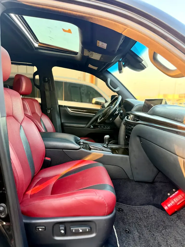 Lexus LX 570 AT (367 حصان) - 13