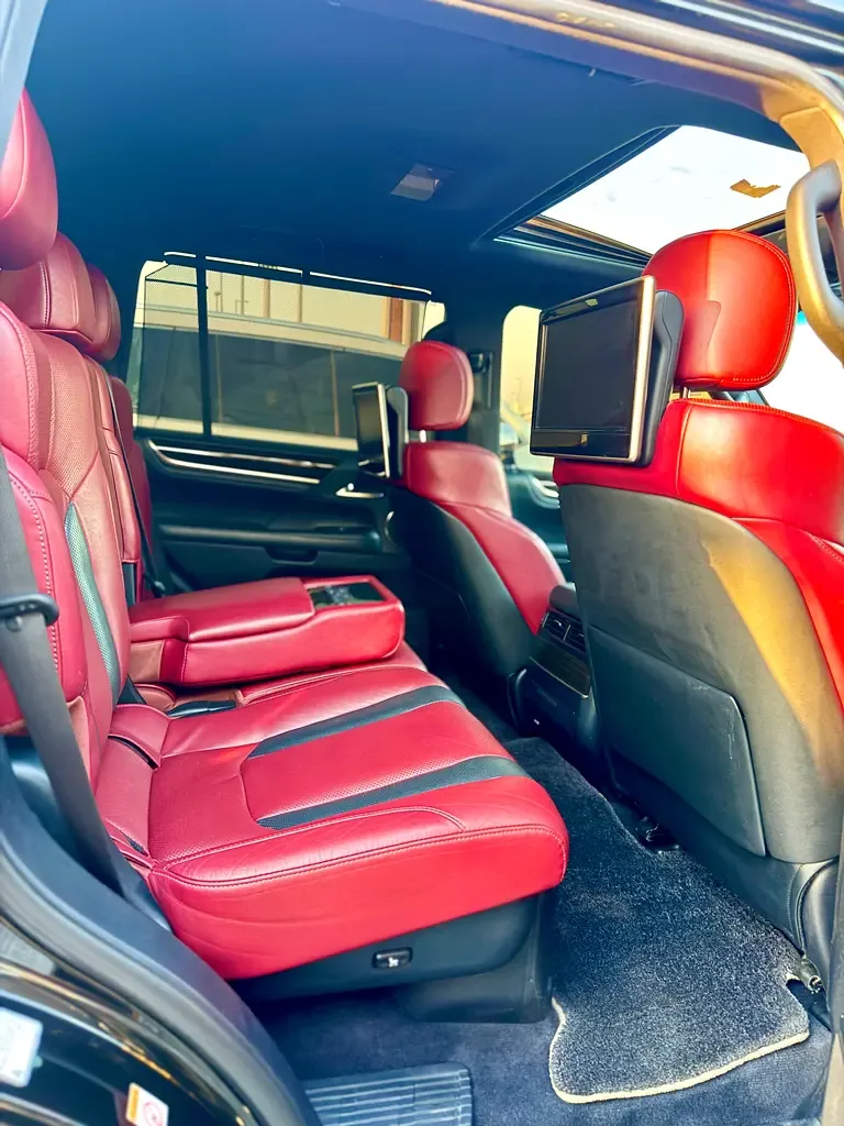 Lexus LX 570 AT (367 حصان) - 14