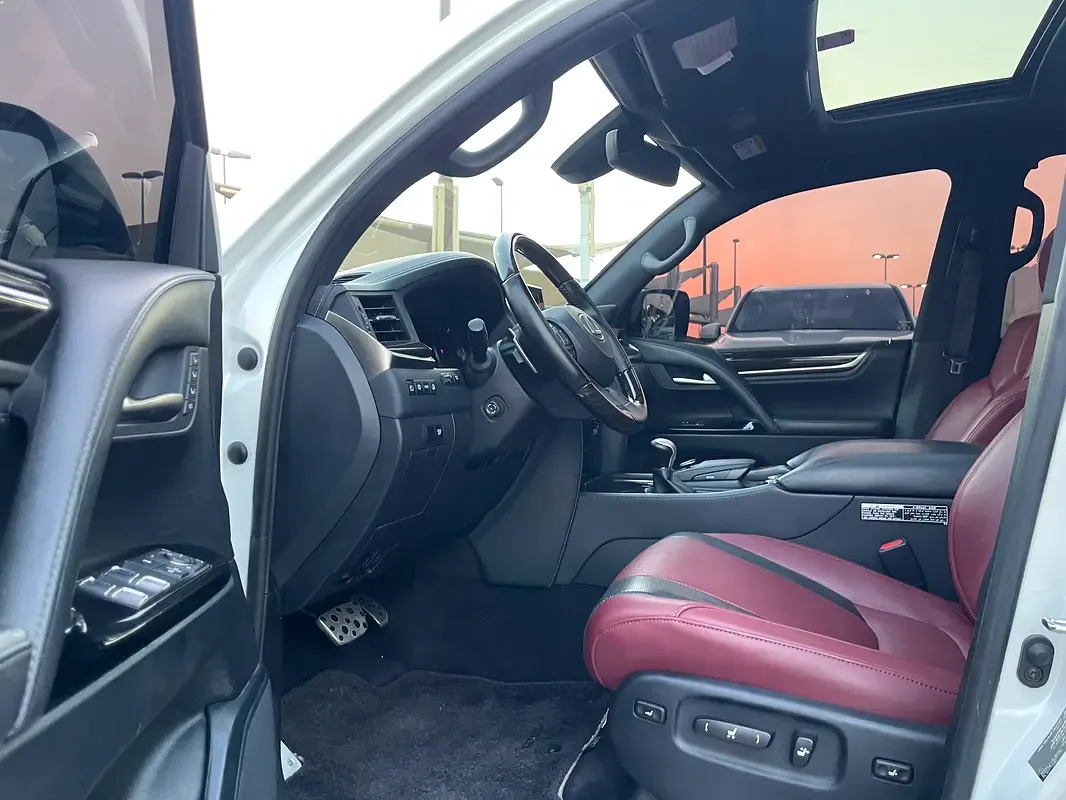 Lexus LX 570 AT (367 حصان) - 10