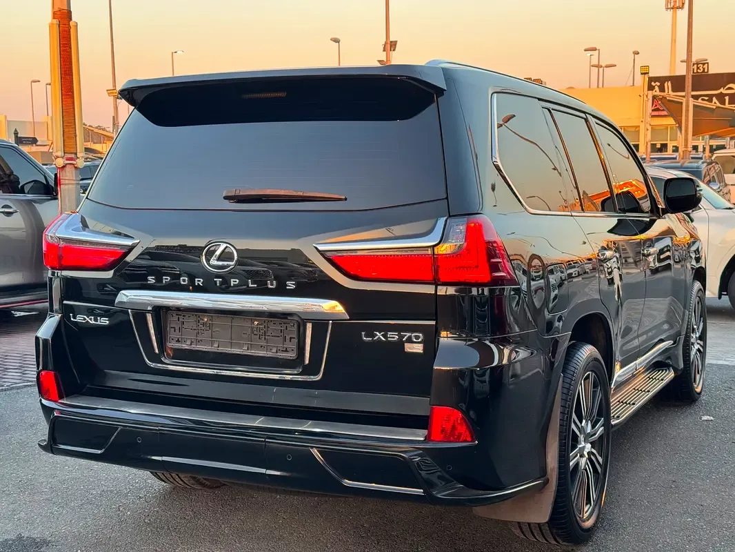 Lexus LX 570 AT (367 hp) - 4