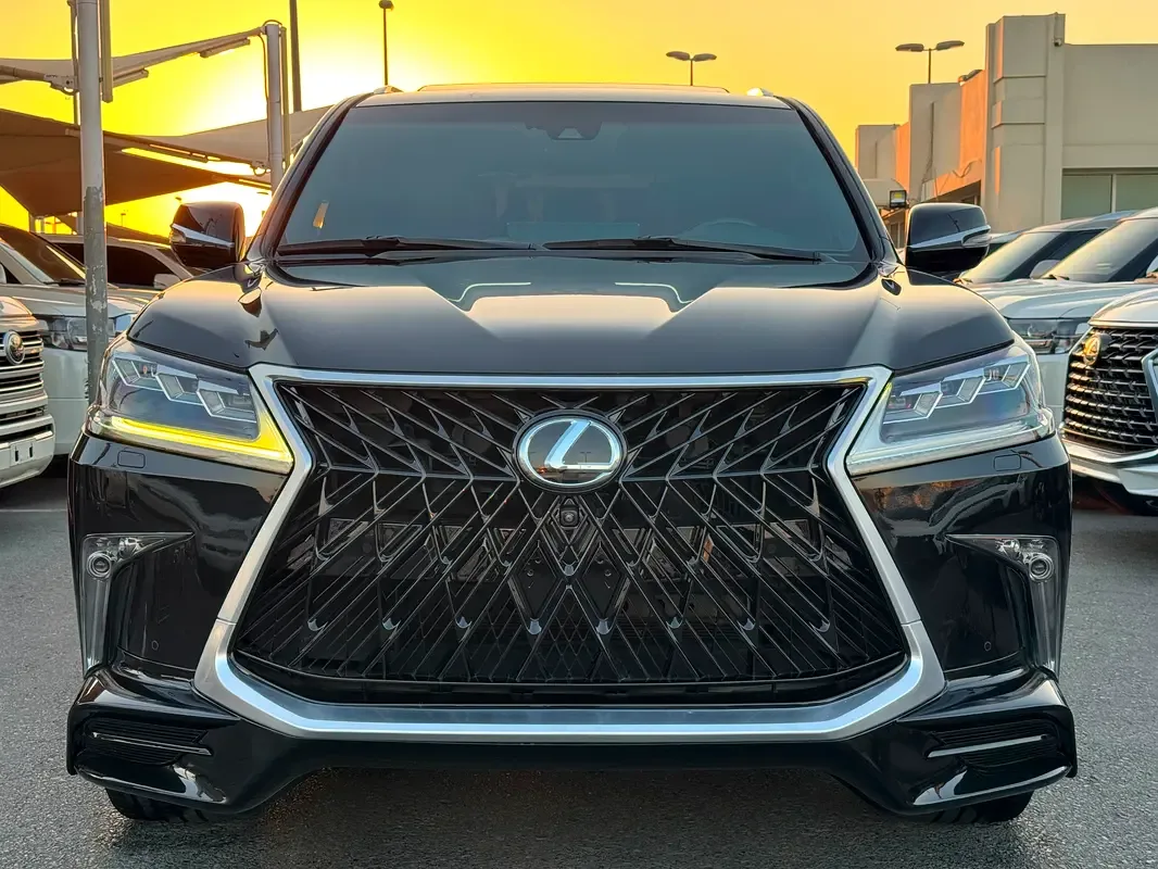 Lexus LX 570 AT (367 hp) - 8