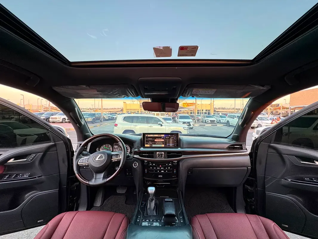 Lexus LX 570 AT (367 hp) - 18