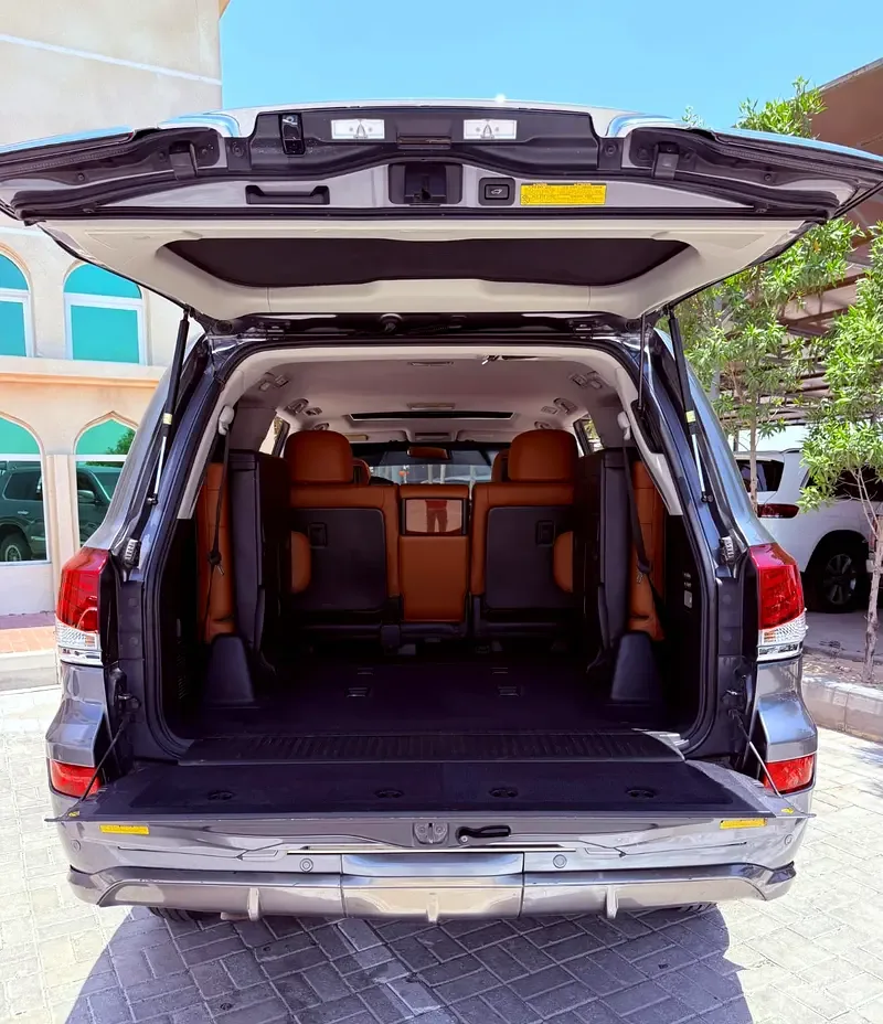 Lexus LX 570 AT (367 حصان) - 4