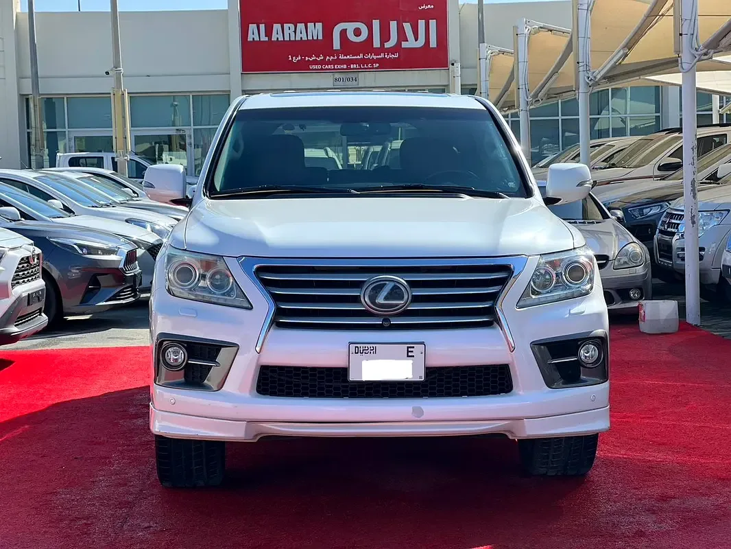 Lexus LX 570 AT (367 hp) - 2