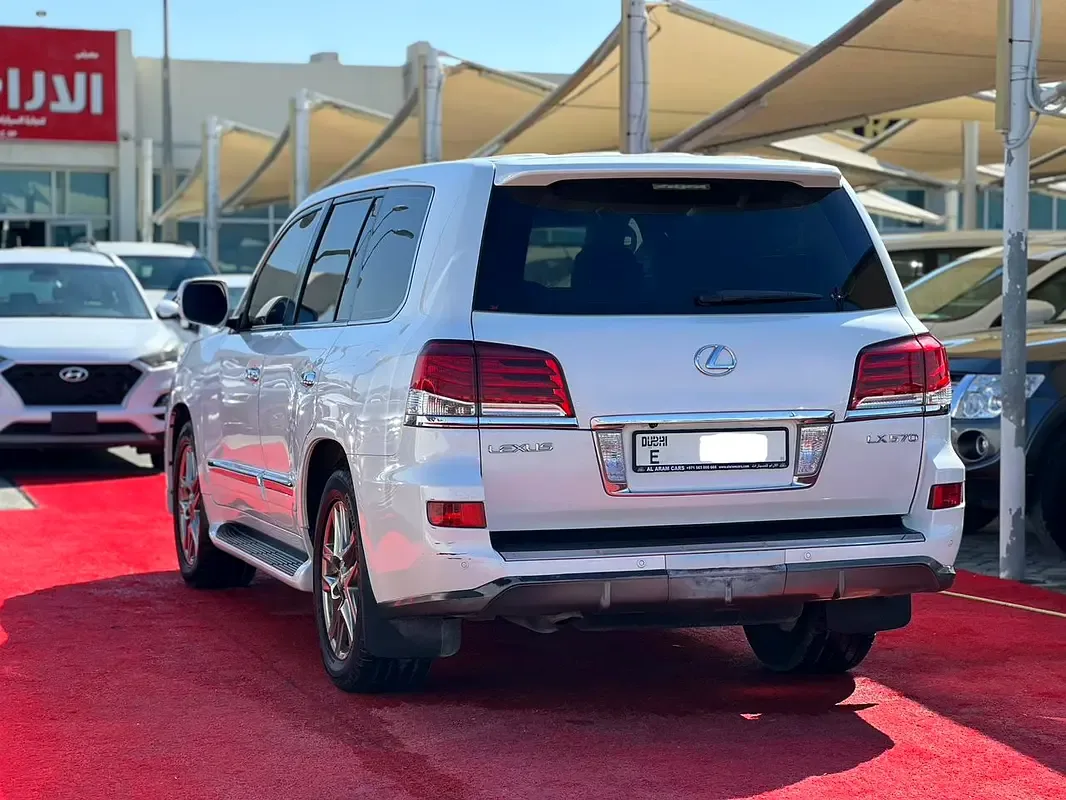 Lexus LX 570 AT (367 hp) - 4