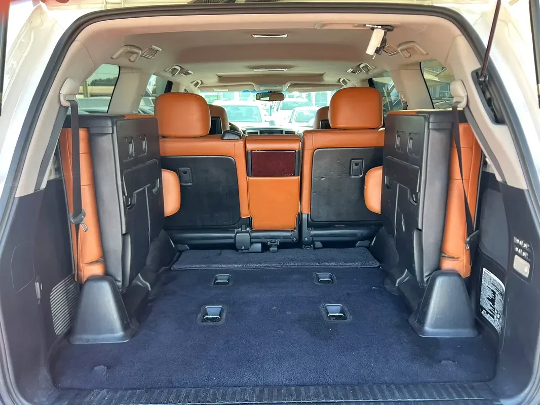 Lexus LX 570 AT (367 hp) - 14