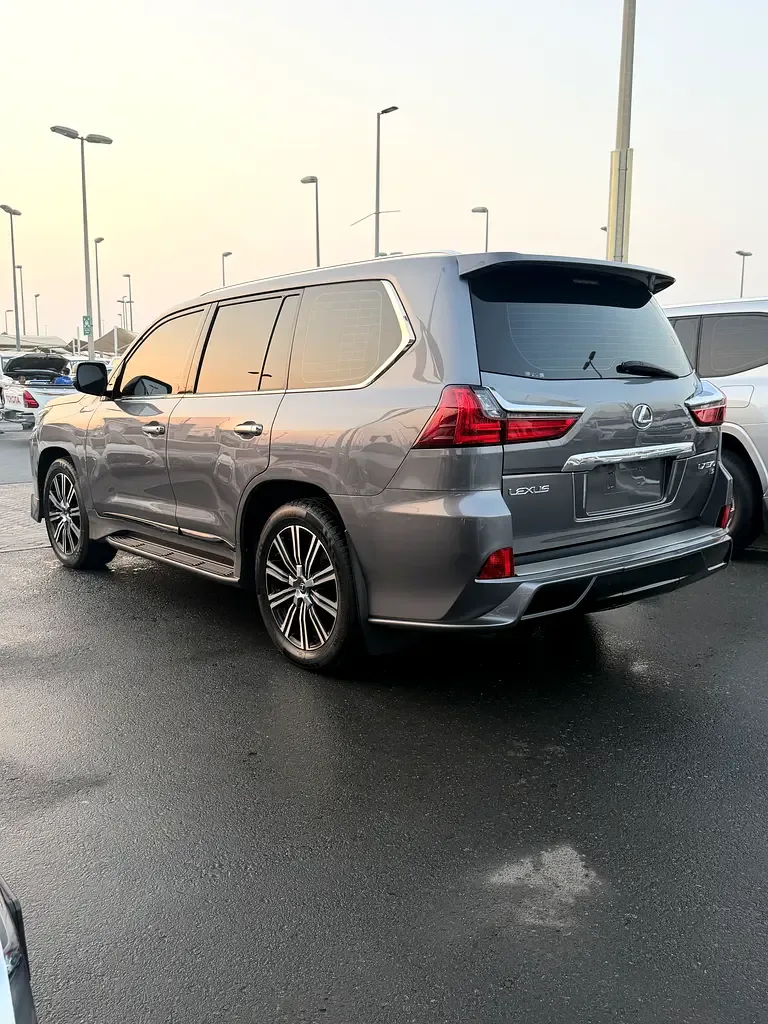 Lexus LX 570 AT (367 حصان) - 6