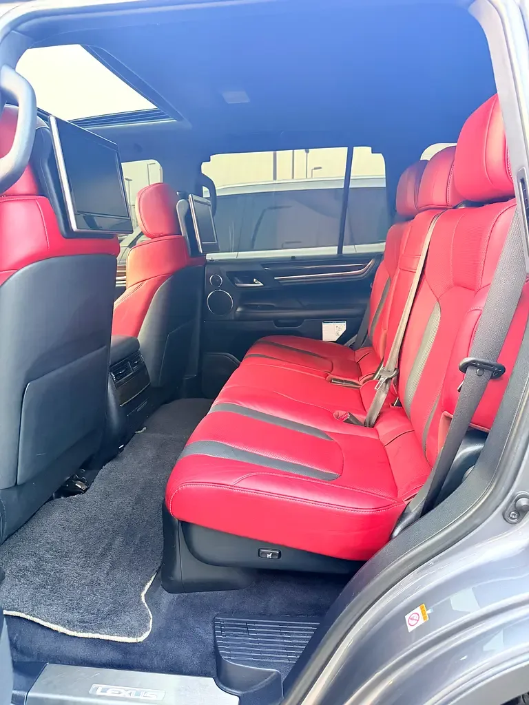 Lexus LX 570 AT (367 حصان) - 9