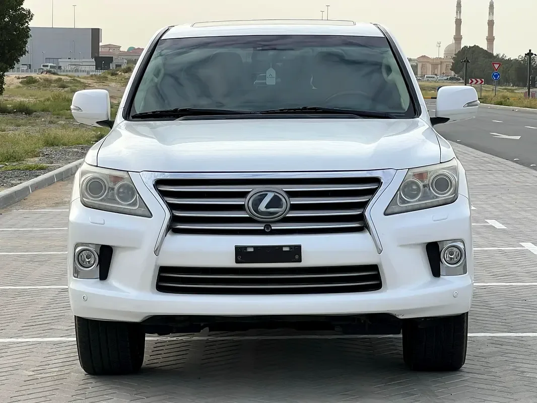 Lexus LX 570 AT (367 hp) - 2