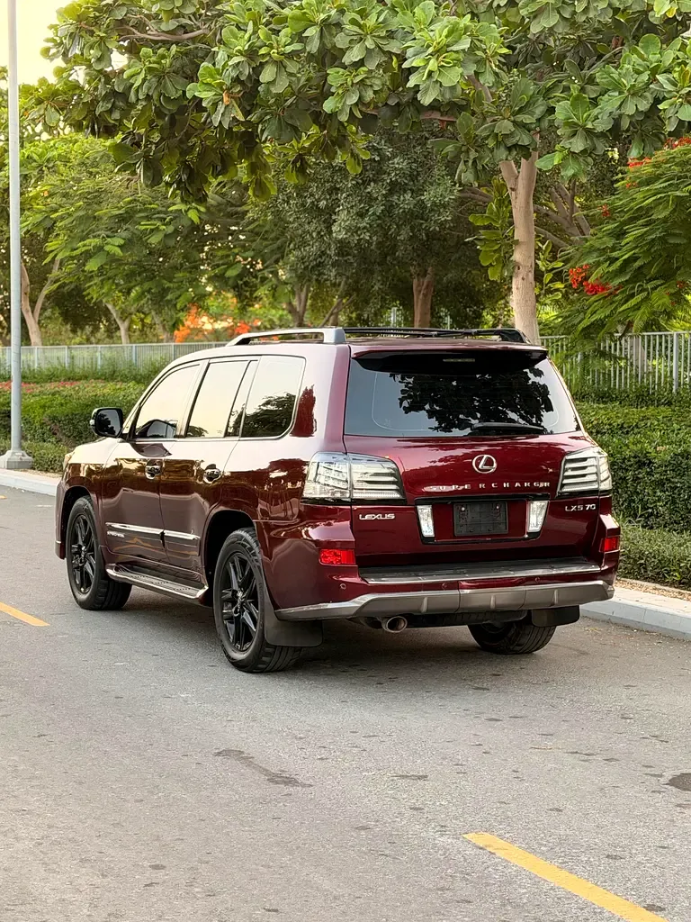 Lexus LX 570 AT (367 hp) - 4