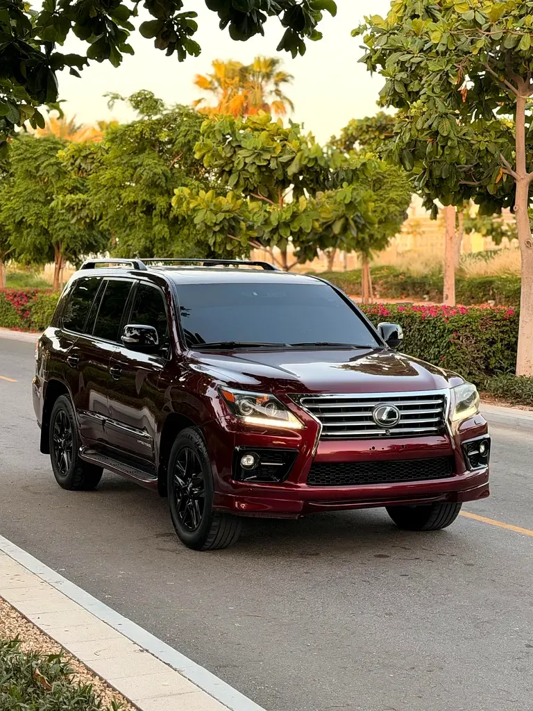 Lexus LX 570 AT (367 hp) - 11