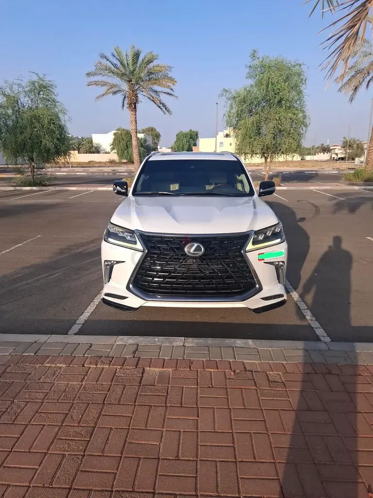 Lexus LX 570 AT (367 hp) - 3