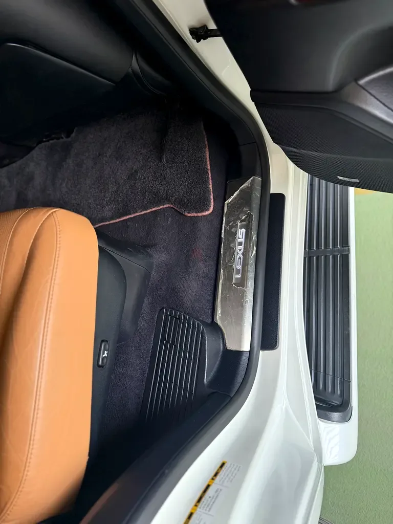 Lexus LX 570 AT (367 حصان) - 14