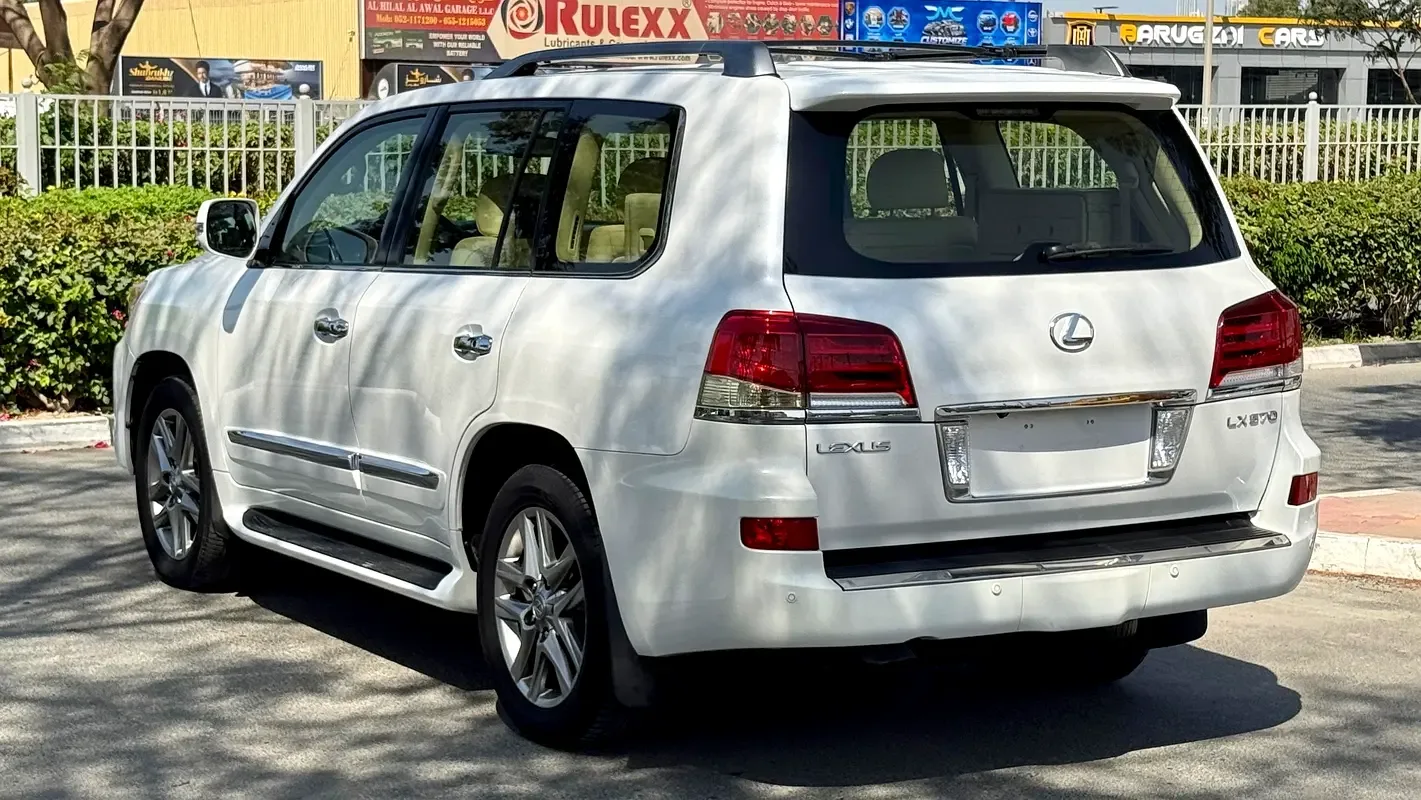 Lexus LX 570 AT (367 حصان) - 8
