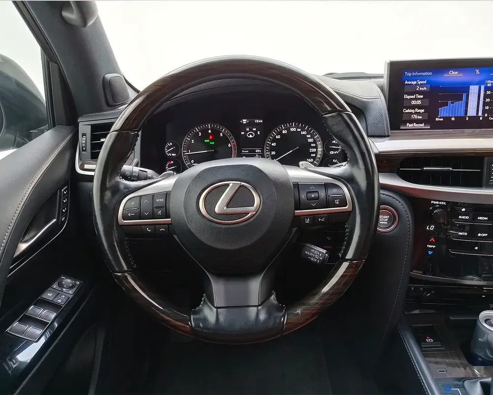 Lexus LX 570 AT (367 حصان) - 11
